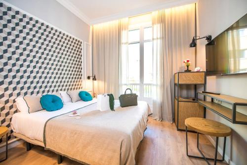 Habitación doble con balcón del hotel Mosaic by Ona