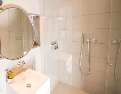 Suite Junior con terraza del hotel Mosaic by Ona. Foto 5