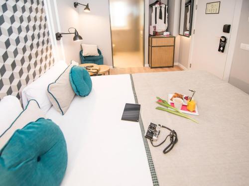 Habitación Doble Estándar del hotel Mosaic by Ona. Foto 10