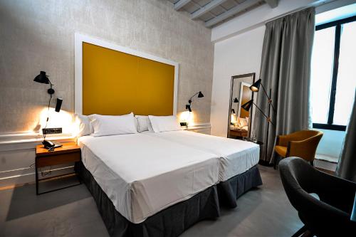 Habitación Doble Estándar - 1 o 2 camas del hotel Legado Alcázar. Foto 2