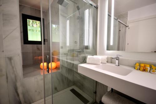 Habitación Doble Superior - 1 o 2 camas del hotel Legado Alcázar. Foto 2