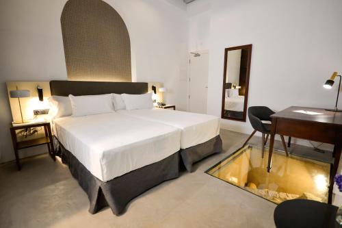 Habitación Doble Superior - 1 o 2 camas del hotel Legado Alcázar. Foto 12