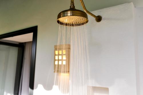 Suite con terraza y vistas al Real Alcázar del hotel Legado Alcázar. Foto 4