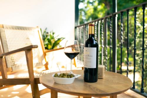 Suite con terraza y vistas al Real Alcázar del hotel Legado Alcázar. Foto 15