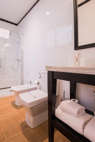 Habitación Doble Estándar - 2 camas del hotel Cicerone De Sevilla. Foto 2