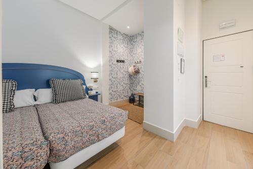 Habitación Doble Estándar - 2 camas del hotel Cicerone De Sevilla. Foto 7