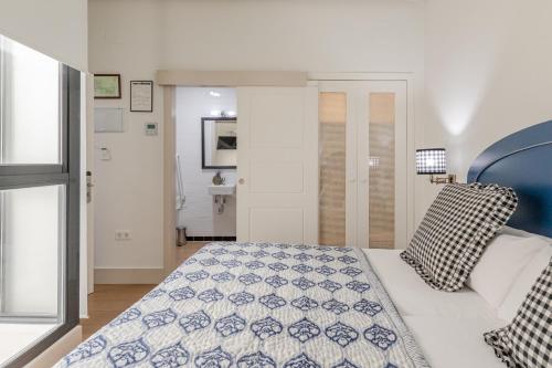 Habitación Doble Estándar - 2 camas del hotel Cicerone De Sevilla. Foto 14