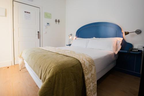 Habitación Doble Económica del hotel Cicerone De Sevilla. Foto 1