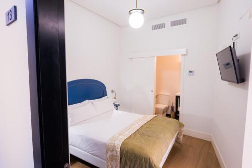 Habitación Doble Económica del hotel Cicerone De Sevilla. Foto 4