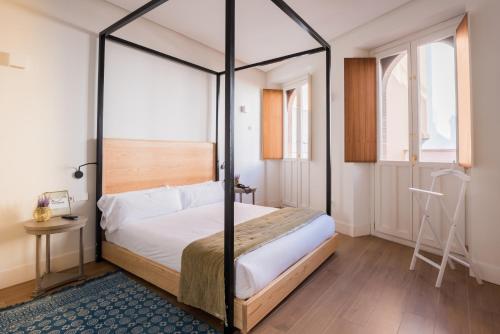 Habitación Doble Superior del hotel Cicerone De Sevilla. Foto 2