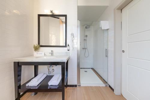 Habitación Doble Superior del hotel Cicerone De Sevilla. Foto 15