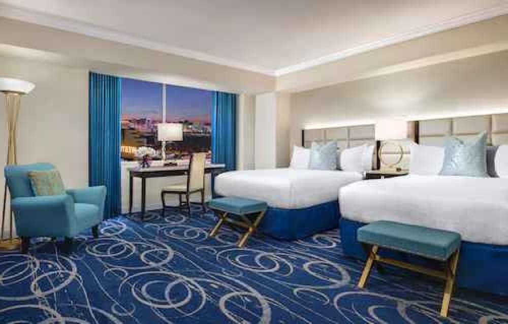 Habitación, 2 camas de matrimonio (Luxe, Strip View) del hotel Westgate Las Vegas Resort and Casino. Foto 2