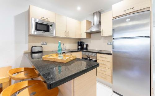 Apartamento de 1 dormitorio con vistas al mar del hotel Ona Hollywood Mirage. Foto 2