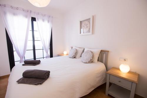 Habitación Doble con balcón del hotel Surfers Retreat. Foto 2