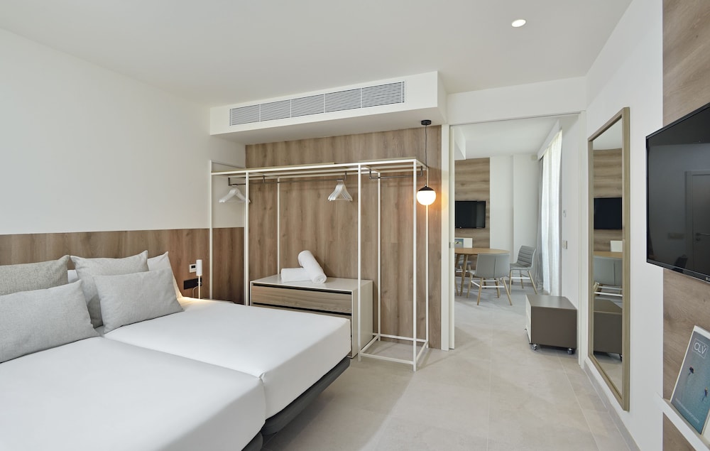 The Panoramic Loft del hotel Innside By Meliá Calviá Beach. Foto 1