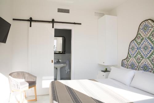 Habitación Doble Económica del hotel Santiago 15 Casa Palacio. Foto 5