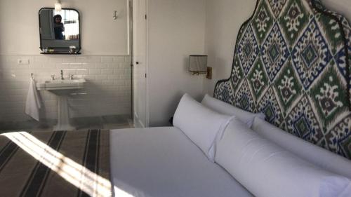 Habitación Doble Superior del hotel Santiago 15 Casa Palacio. Foto 2