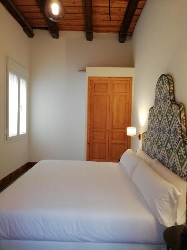 Habitación Doble Superior del hotel Santiago 15 Casa Palacio. Foto 3