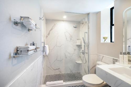 Suite del hotel The Benjamin Royal Sonesta New York. Foto 1