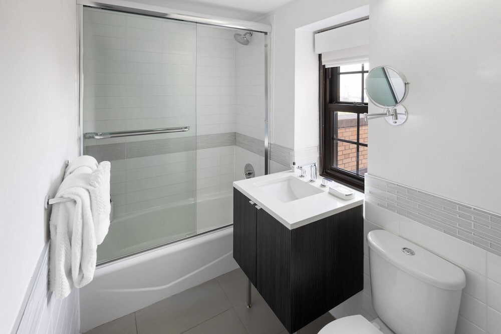 Estudio, 1 cama de matrimonio, no fumadores del hotel The Beekman Tower, Trademark Collection by Wyndham. Foto 8