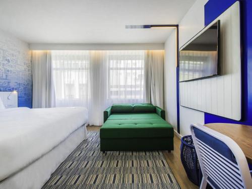 Habitación Familiar Superior del hotel Novotel Rio De Janeiro Leme. Foto 4