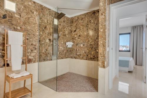 Deluxe 1 Bedroom Apartment with Extra Large Terrace del hotel Haciendas Village Tenerife. Foto 3