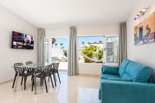 1 Bedroom Bungalow with Extra Large Chill out Terrace del hotel Haciendas Village Tenerife. Foto 3