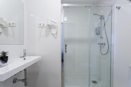 Habitación Doble Estándar - 2 camas del hotel Boutique La Puerta De Palacio - Only Adults. Foto 3