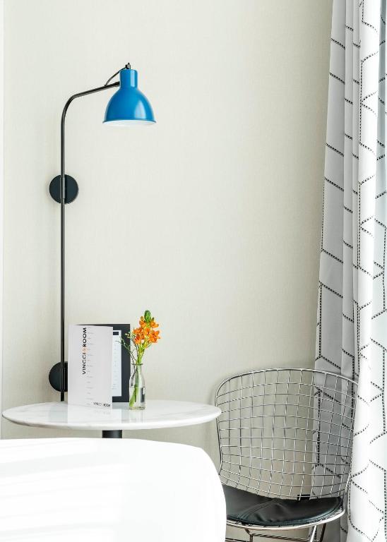 Habitación doble Comunicada del hotel Vincci Consulado De Bilbao. Foto 4