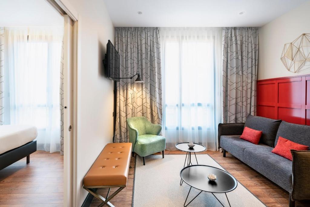 Junior suite Vista Rio del hotel Vincci Consulado De Bilbao. Foto 2