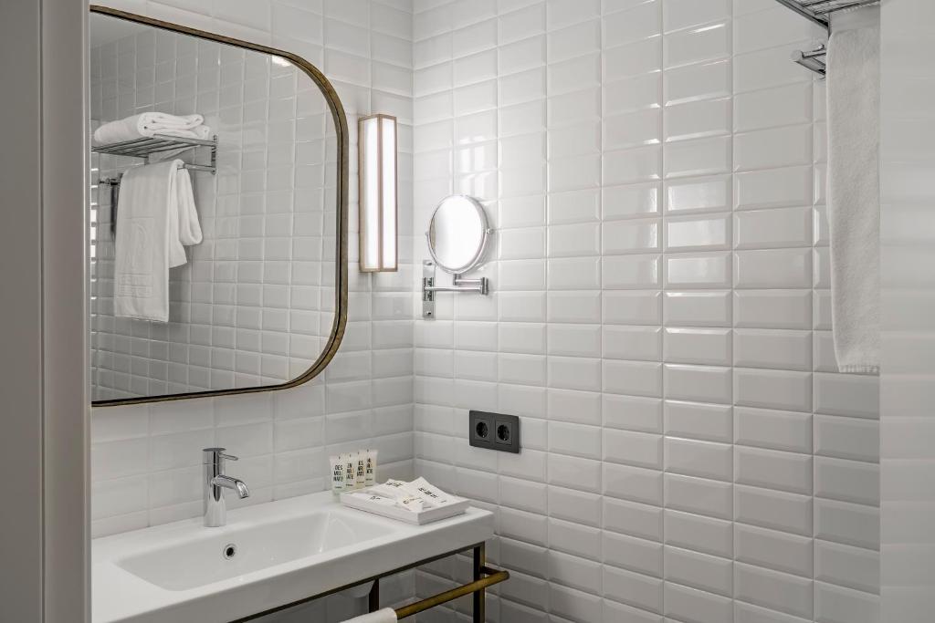 Habitación doble Económica del hotel Vincci Consulado De Bilbao. Foto 1