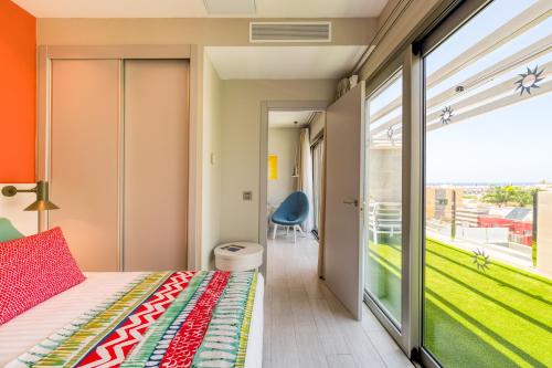 Superior de 1 dormitorio con bañera de hidromasaje del hotel Cordial Mogán Solaz. Foto 18