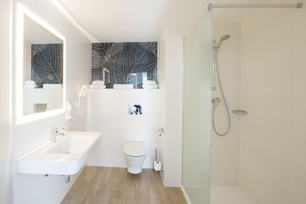 Habitación estándar con 1 cama doble para 1 o 2 personas del hotel Ibis Styles Bialystok. Foto 10