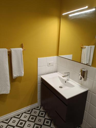 Apartamento Deluxe del hotel Apartamentos AL-QAZERES LUXURY La Concepción. Foto 6