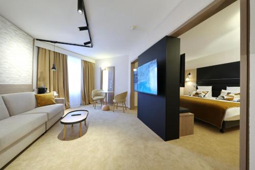 Suite Junior del hotel Mercure Grenoble Centre President. Foto 9