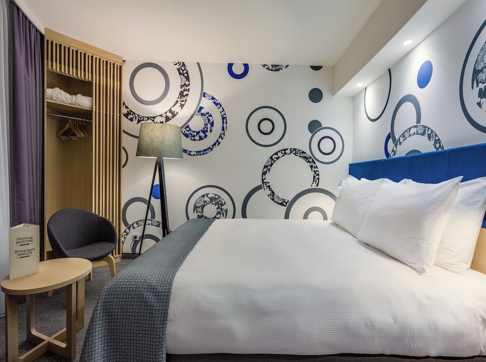 Suite, 1 cama de matrimonio grande, vistas a la ciudad del hotel Holiday Inn Warsaw City Centre, An Ihg