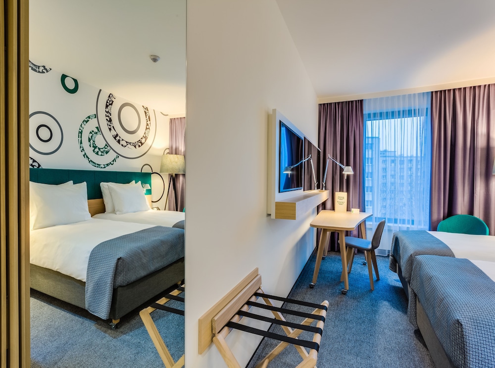 Habitación estándar, 2 camas individuales del hotel Holiday Inn Warsaw City Centre, An Ihg. Foto 1