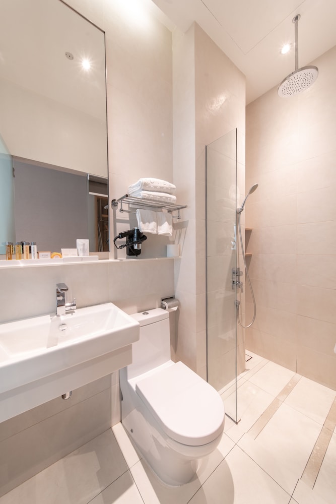 Habitación Deluxe, 1 cama de matrimonio del hotel Bencoolen@hong Kong Street. Foto 4