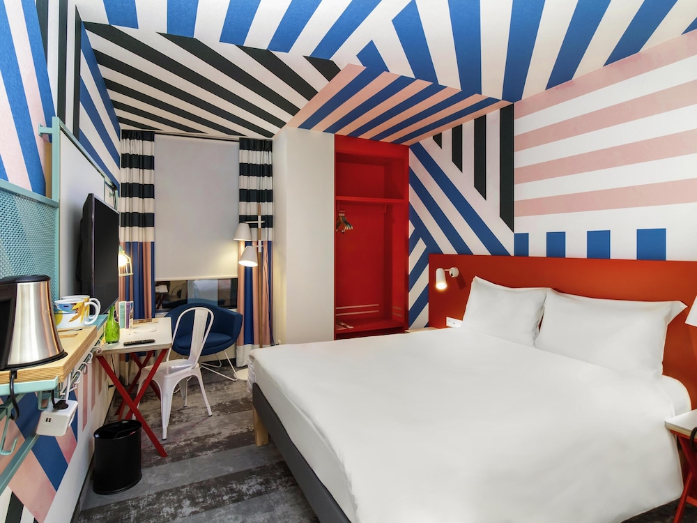 Habitación Estándar con 1 cama doble del hotel Ibis Styles Warszawa Centrum. Foto 6