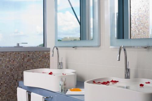 Suite Junior del hotel Unahotels T Cagliari. Foto 6