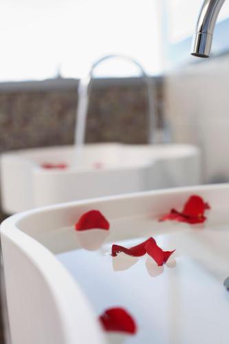 Suite Junior del hotel Unahotels T Cagliari. Foto 7