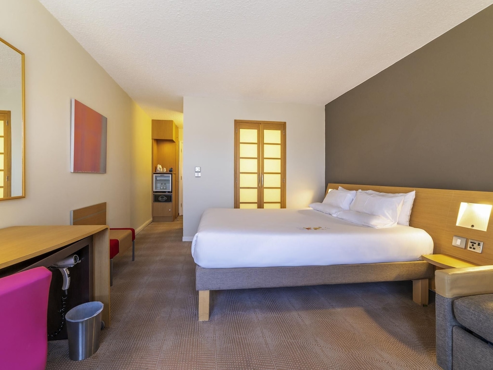Habitación Superior con cama Queen + sofá cama del hotel Novotel Southampton