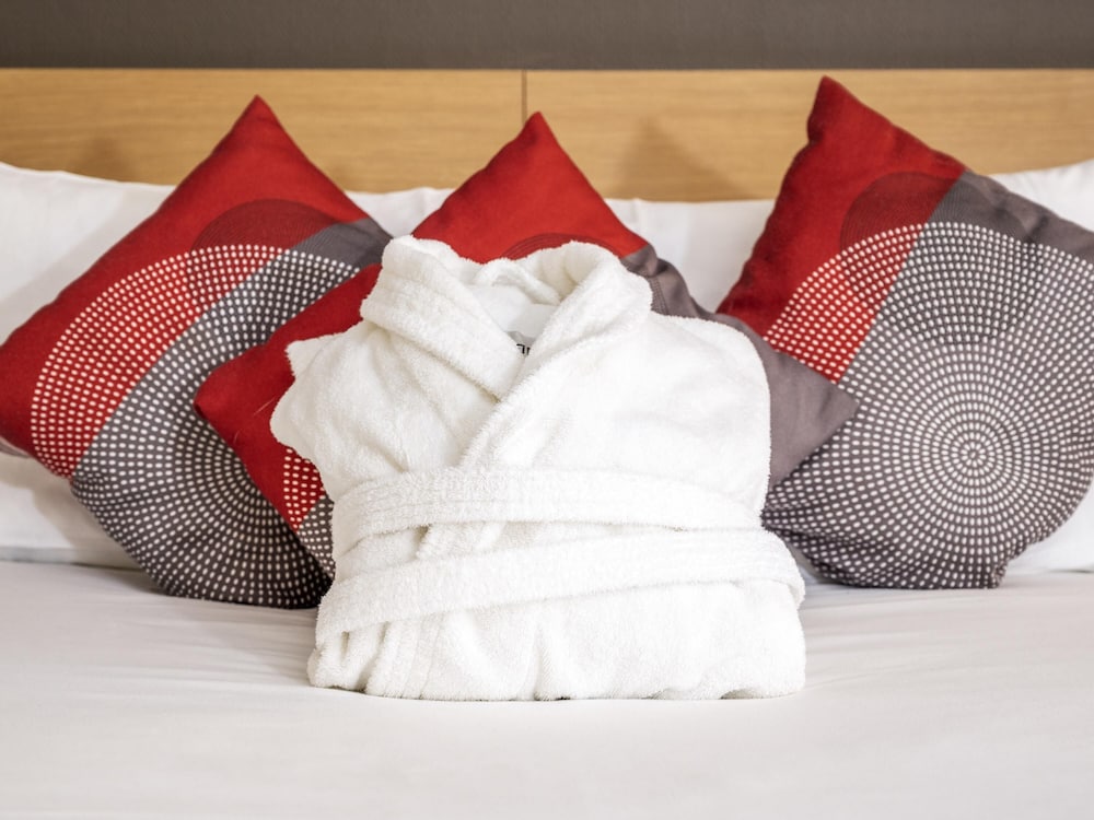 Habitación Ejecutiva 1 cama Queen + sofá cama del hotel Novotel Southampton. Foto 4