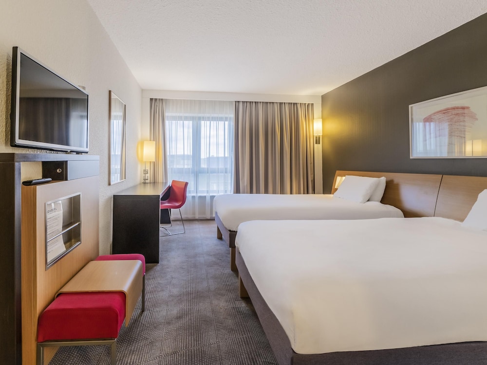 Habitación estándar con 2 camas individuales del hotel Novotel Southampton