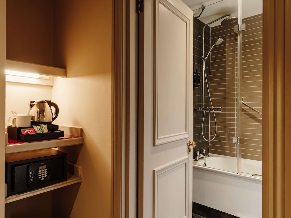 Habitación Doble Estándar del hotel Mercure Haydock. Foto 3