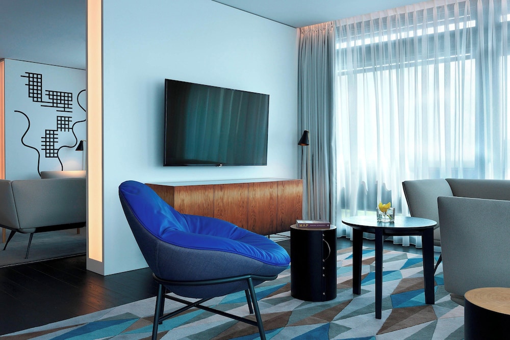Suite Grand, 1 habitación del hotel Renaissance Warsaw Airport , An Marriott International. Foto 7