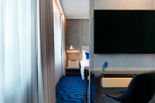 Suite Renaissance con 1 dormitorio, acceso al club lounge del hotel Renaissance Warsaw Airport , An Marriott International
