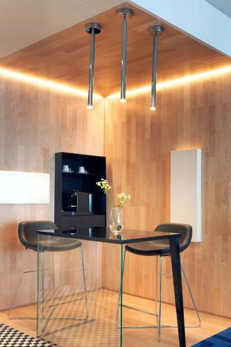 Suite Renaissance con 1 dormitorio, acceso al club lounge del hotel Renaissance Warsaw Airport , An Marriott International. Foto 6