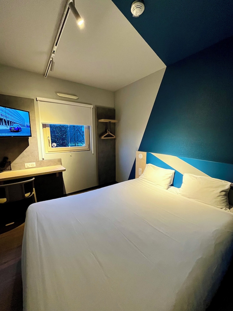 Habitación doble 1 Cama doble del hotel Ibis budget Bourg en Bresse. Foto 1
