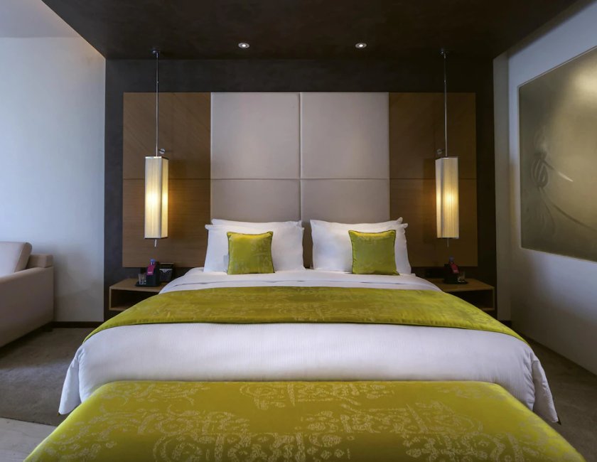 Habitación Deluxe, 1 cama de matrimonio grande del hotel Mövenpick Du Lac Tunis. Foto 2